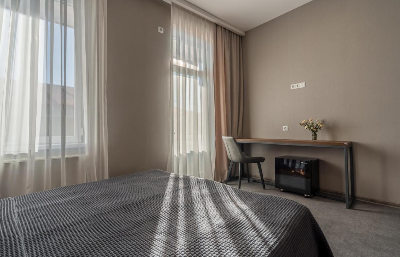 Hotel History • Სასტუმრო Ისტორია ซิคนาคี ภายนอก รูปภาพ